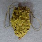 4.5 inches long knitted pineapple reticule, 1800, Kyoto museum. 