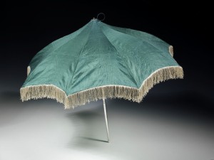 Silk parasol, ca. 1811, Victoria and Albert Museum.